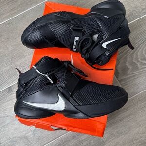 Nike LeBron Soldier IX